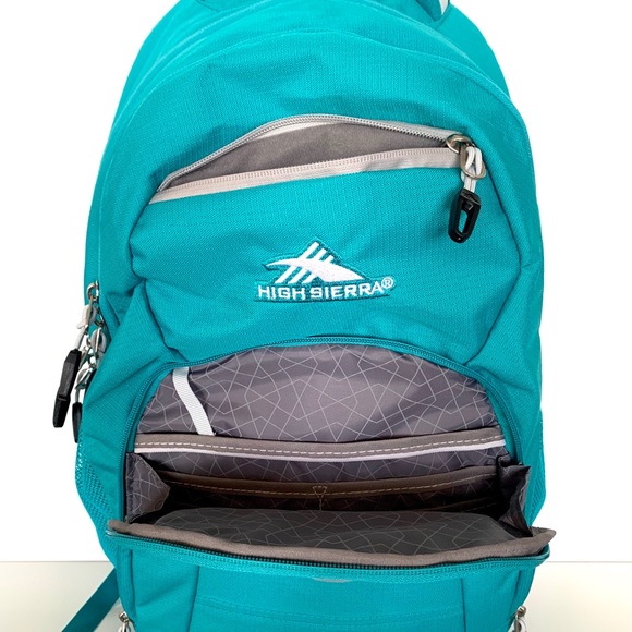 High Sierra backpack - Picture 5 of 8